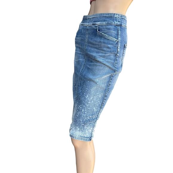New Citizens of Humanity Denim Bleach Splatter Destroyed Pencil Jean Skirt 27 - Picture 3 of 14